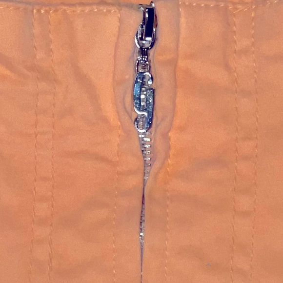 Vintage 2000’s bright peach Guess skirt! 🍑 - Picture 2 of 6
